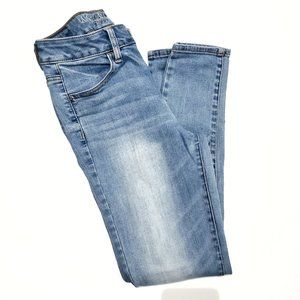 American Eagle High Rise Jegging 4 Short